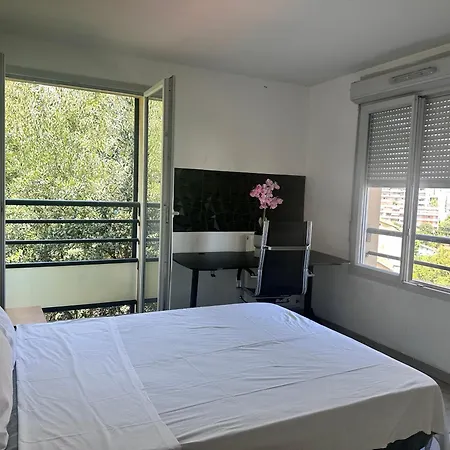 Next To Monaco Sea View Balcony Apartament Beausoleil